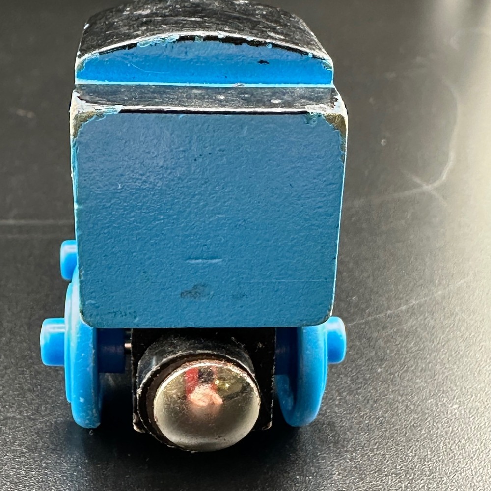 Thomas the Tank Engine Wooden Railway Train 2002 Gullane Blue No 1 Magnetic Toy - Picture 11 of 15